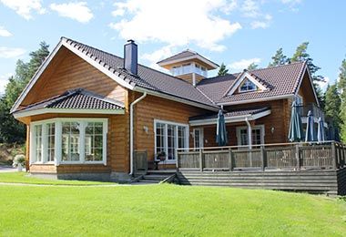 Kakskerran Hirvilampi - Hirsihuvila