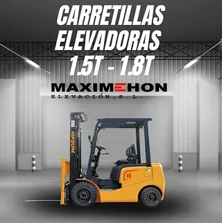 Una carretilla elevadora amarilla está estacionada en un almacén.