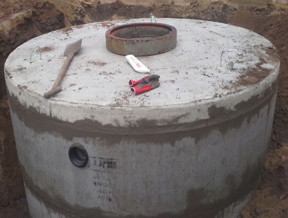 Wassertank in der Erde