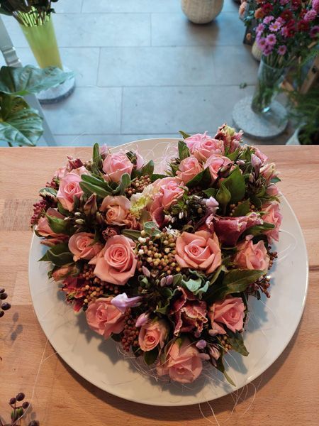 Blumengesteck in Herz-Form von Romantic flor