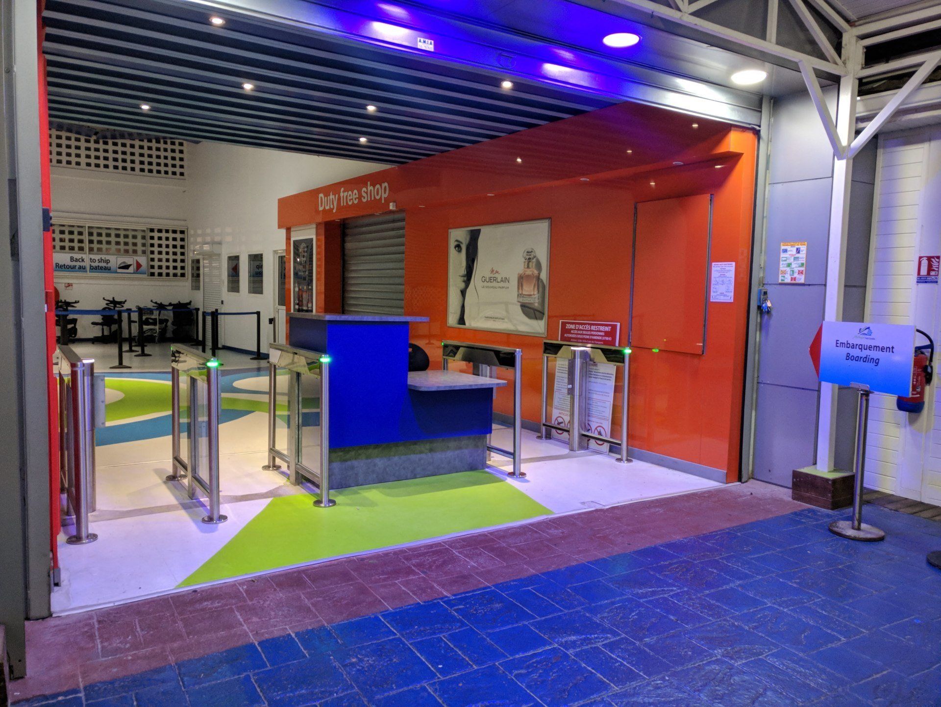 Barrière de contrôle