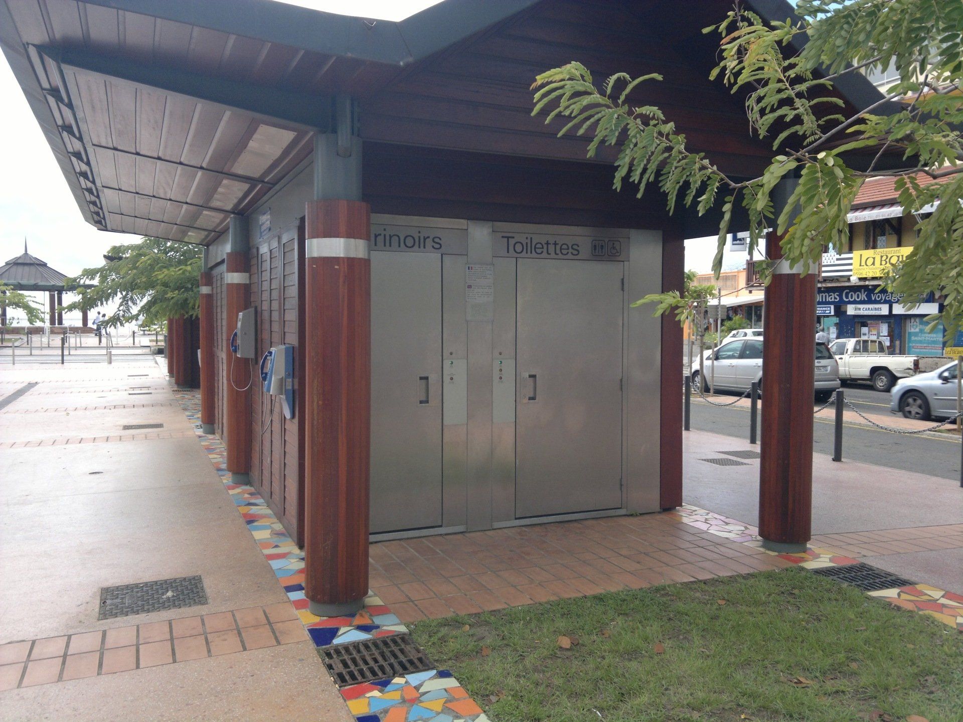 Toilettes publiques