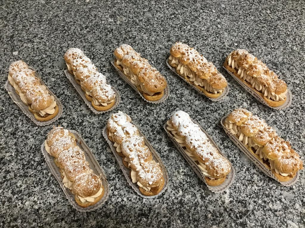 Eclair praliné