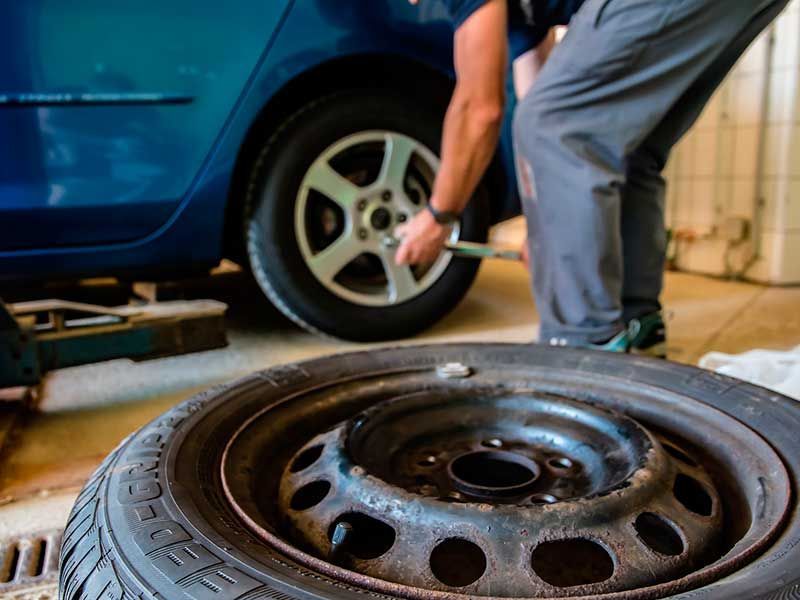 Autoservice Beck, Prichsenstadt | Reparaturen aller Art Fehlerdiagnose Reifenservice Achsvermessung Klimaservice Karosserie und Lack Scheibenreparatur HU- AU