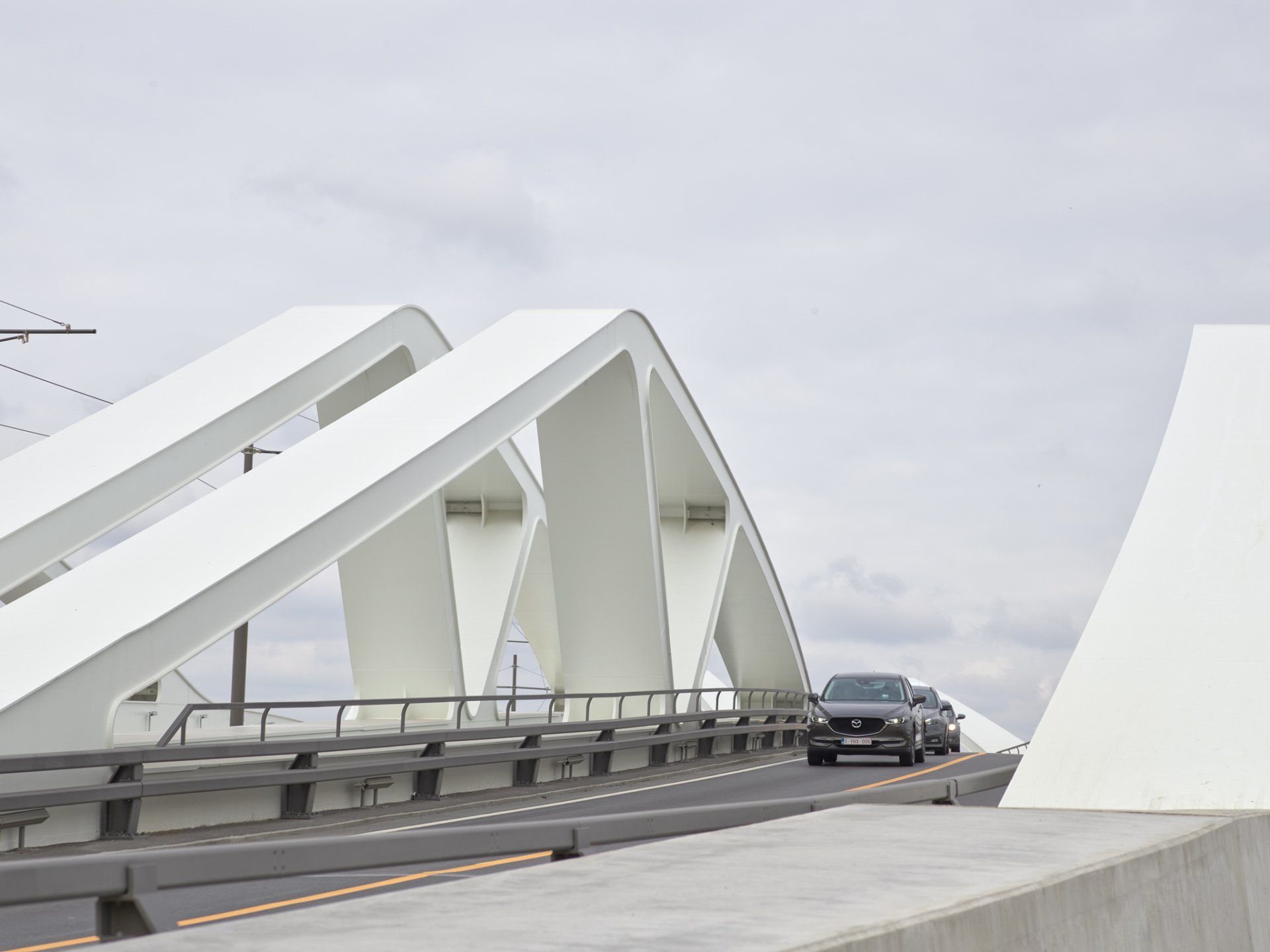 Tweede Theunisbrug werd ingevaren