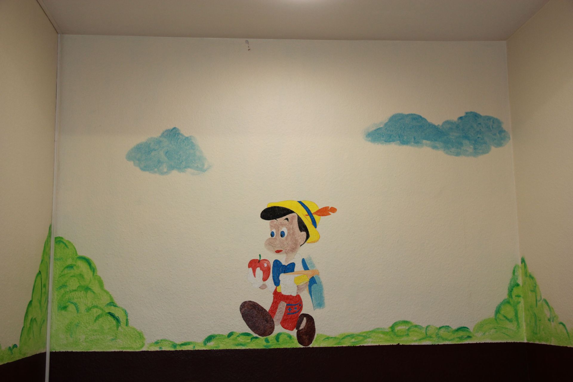 Salle à manger - Association Crèche Pinocchio