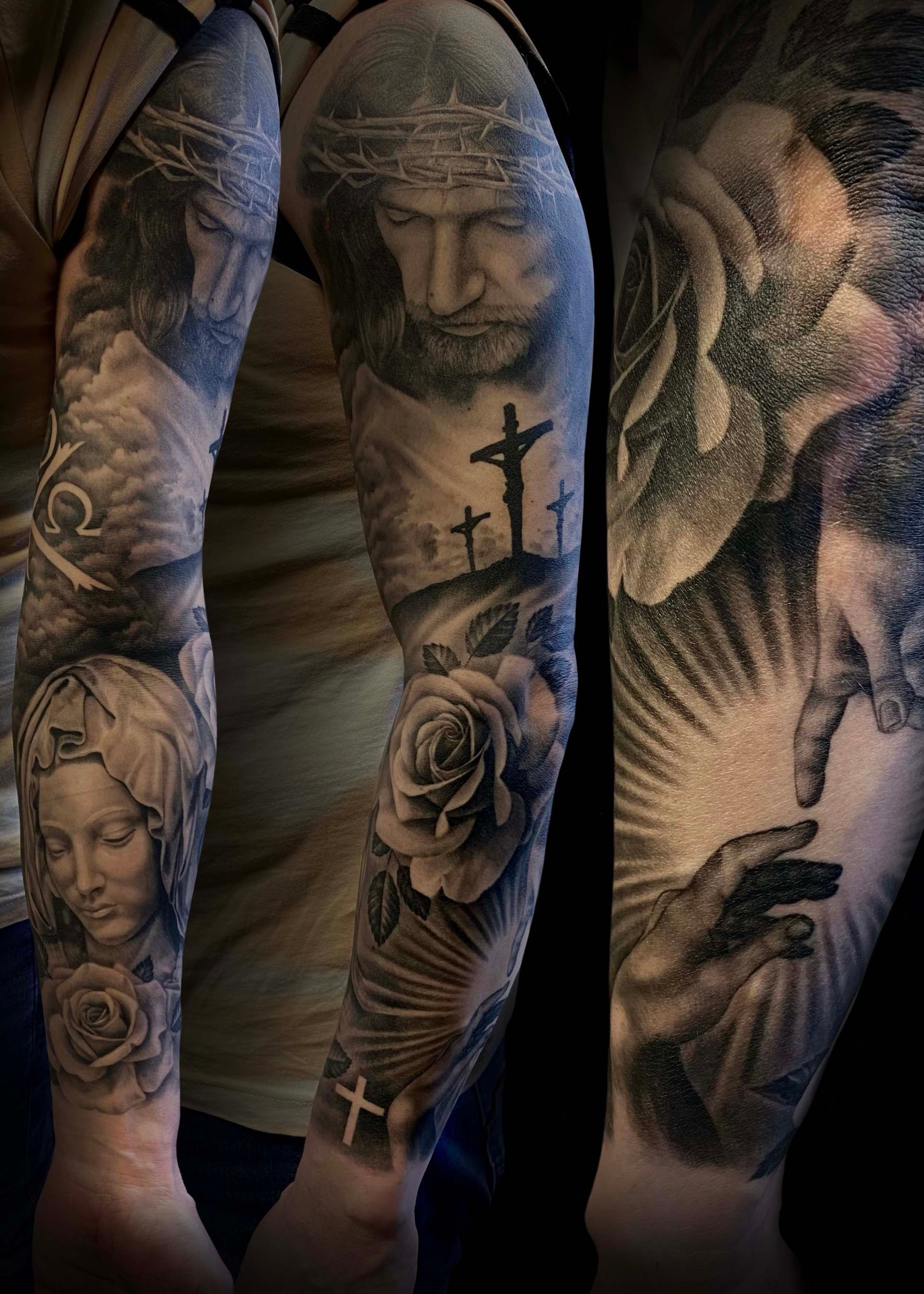 Realistisches Black and White von Jesus mit Dornenkrone, am Kreuz und Rosen, sowie Maria, long sleeve