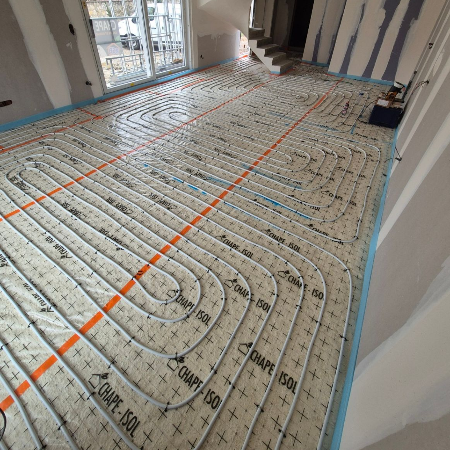 Vers la page plancher chauffant et radiateur.