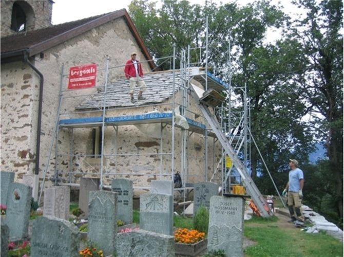 Steildacherneuerung Kirche Sils