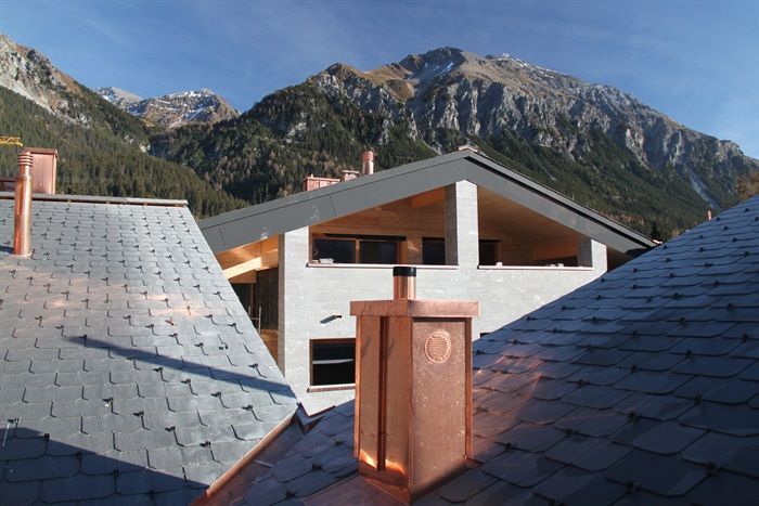 Steildach Faserzementschiefer / MFH Corona, Lenzerheide