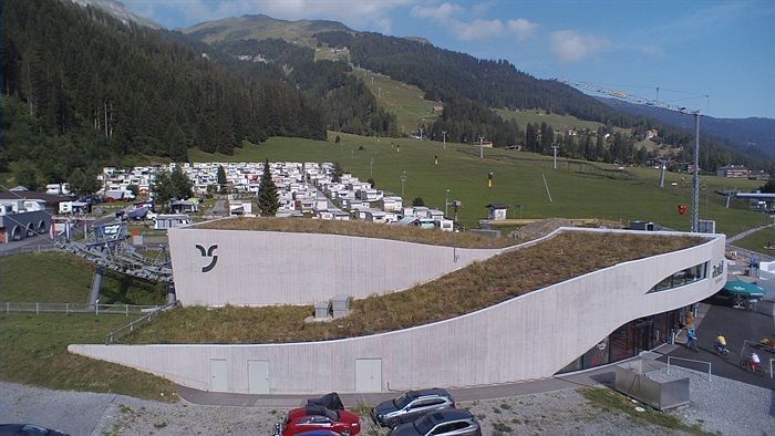Flachdach privat / Portal Churwalden