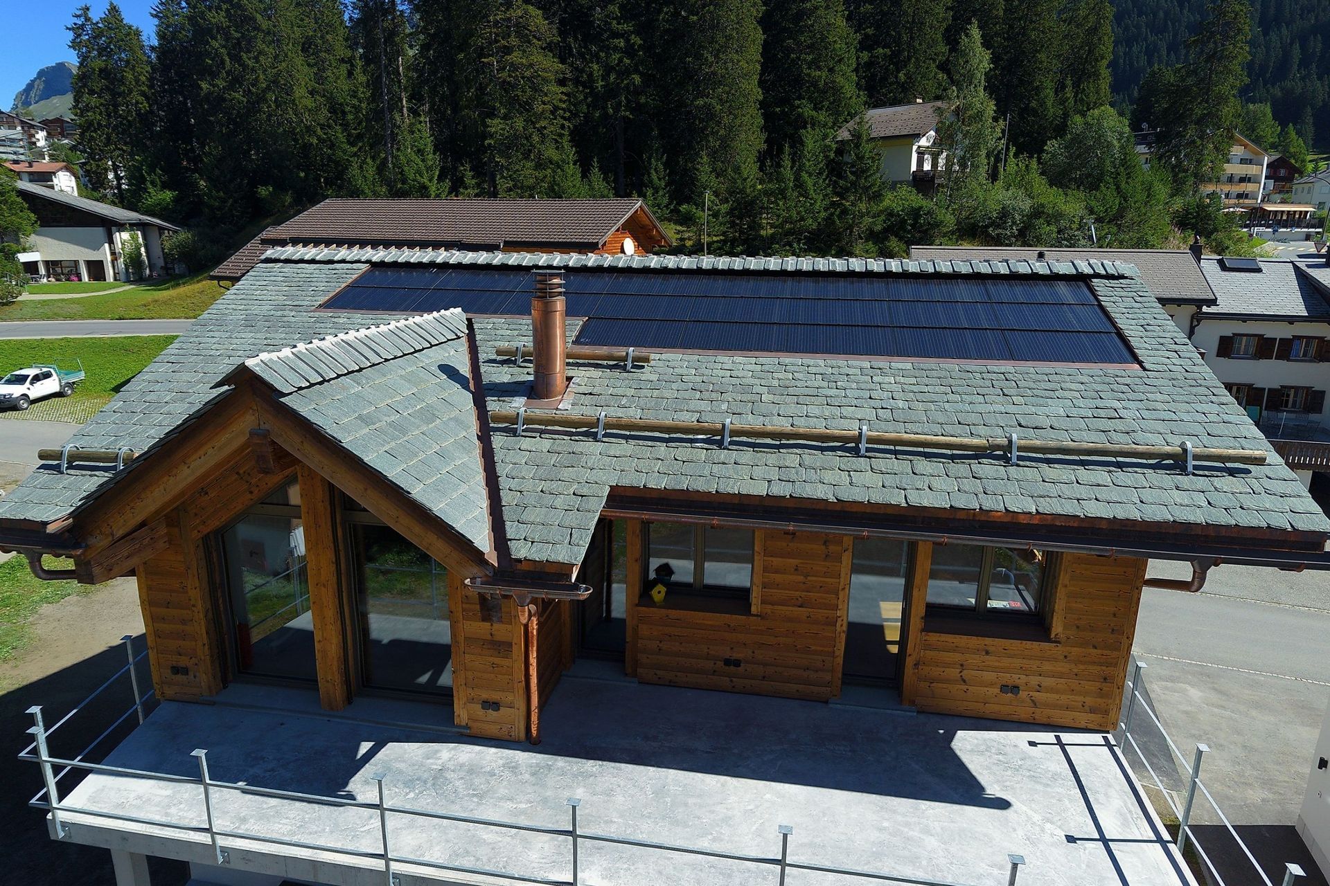 Photovoltaik Handle, Valbella / 39 Module, 42.1 m2 Fläche, 7.41 kWp Leistung