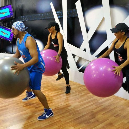 Javpel Training im Fitnessraum Crossball Danceball