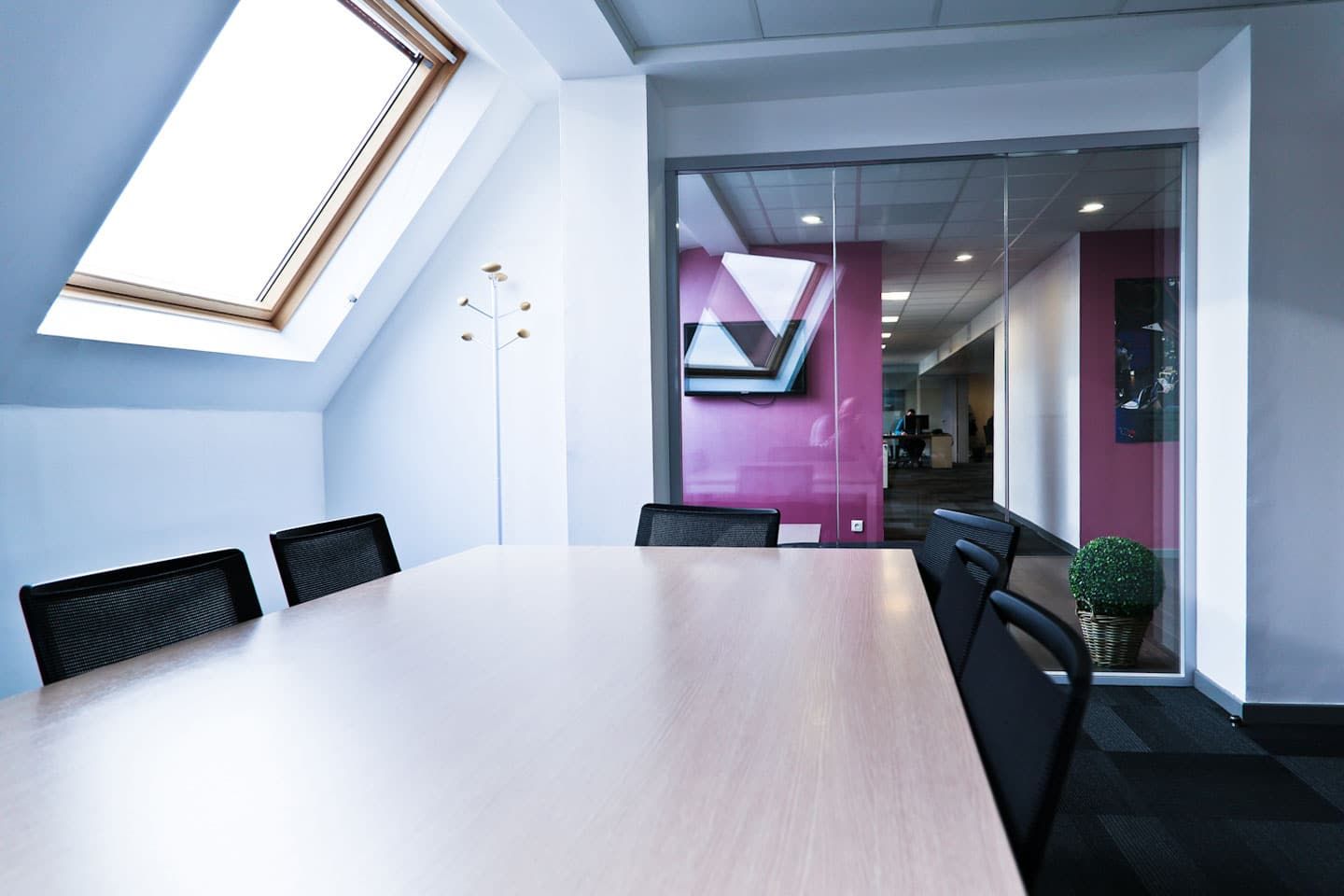 Bureau dans une salle mansardée