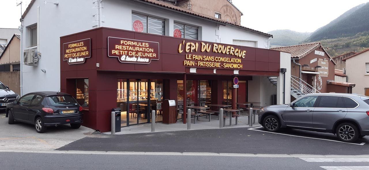 Bardage en métal d'un restaurant