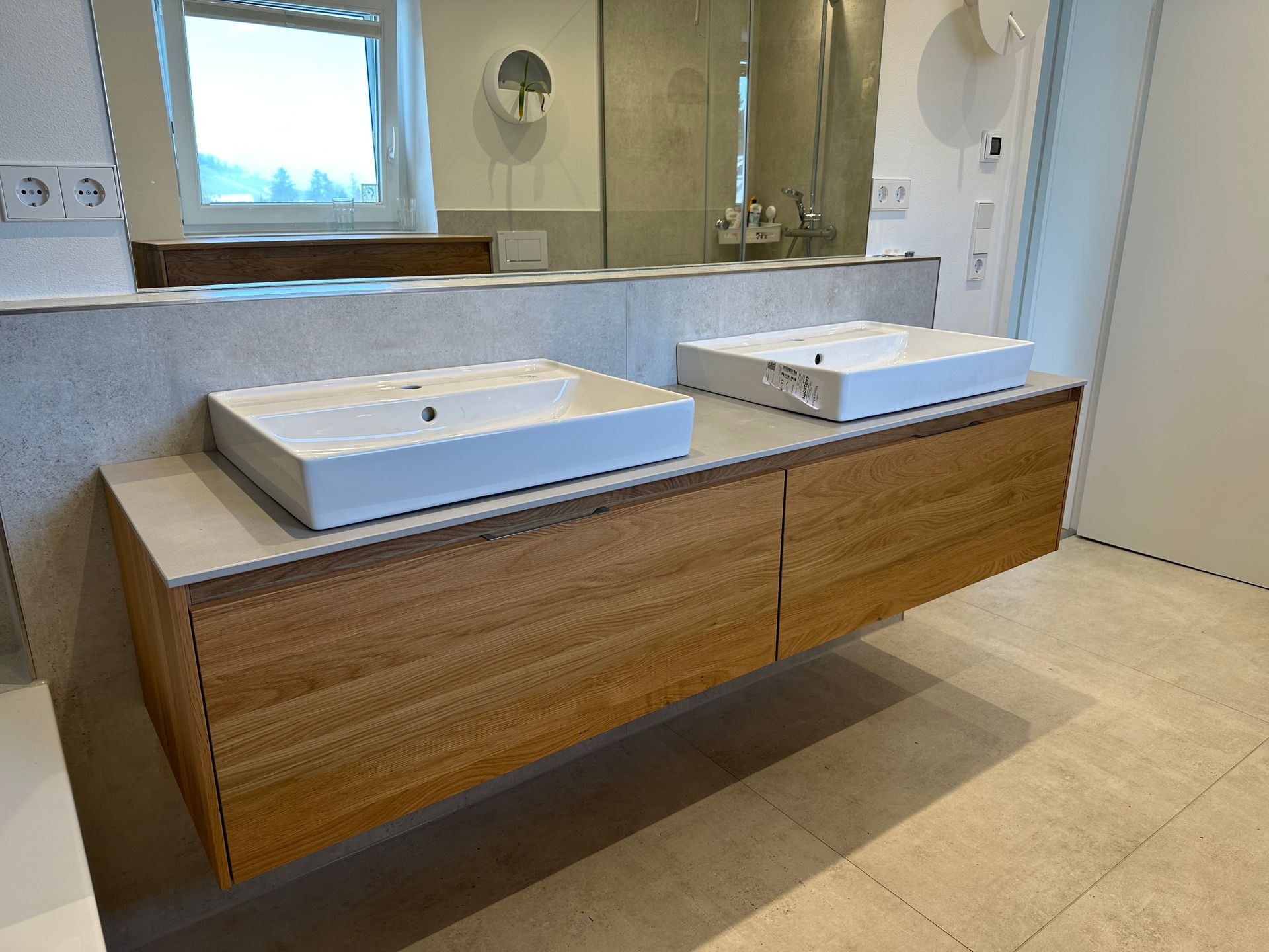 Schreinerei Riethenauer, Platzhalter