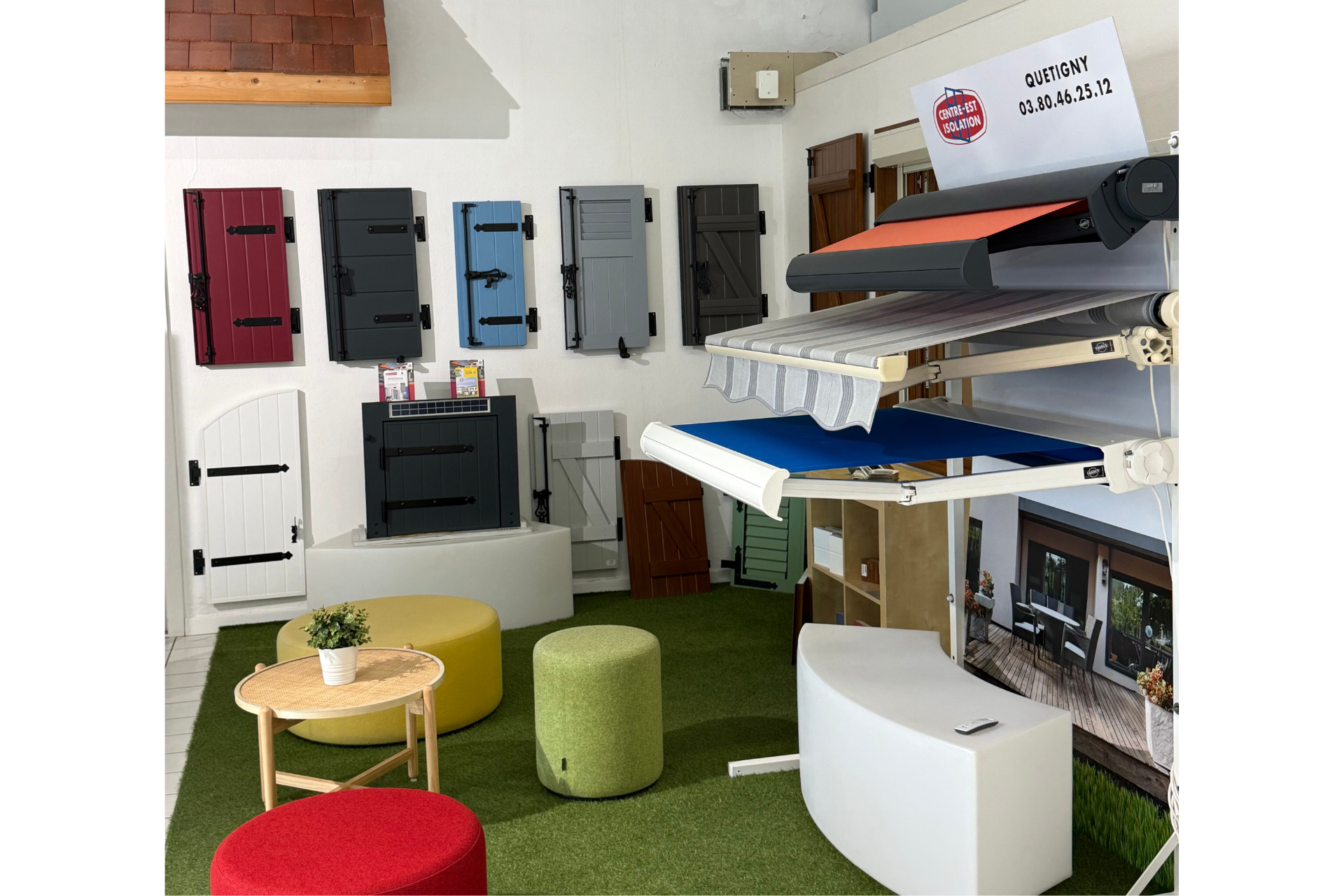 Volets battants dans le showroom 