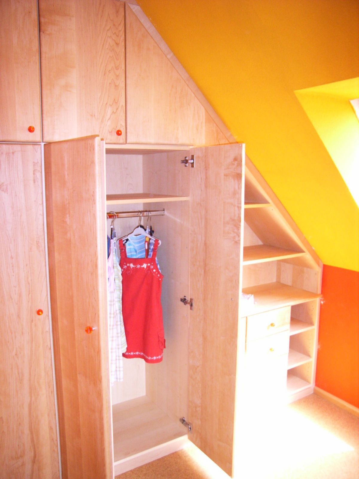 Holzschrank vom Schreiner