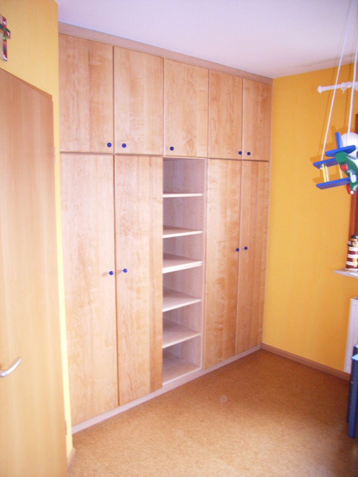 Holzschrank vom Schreiner