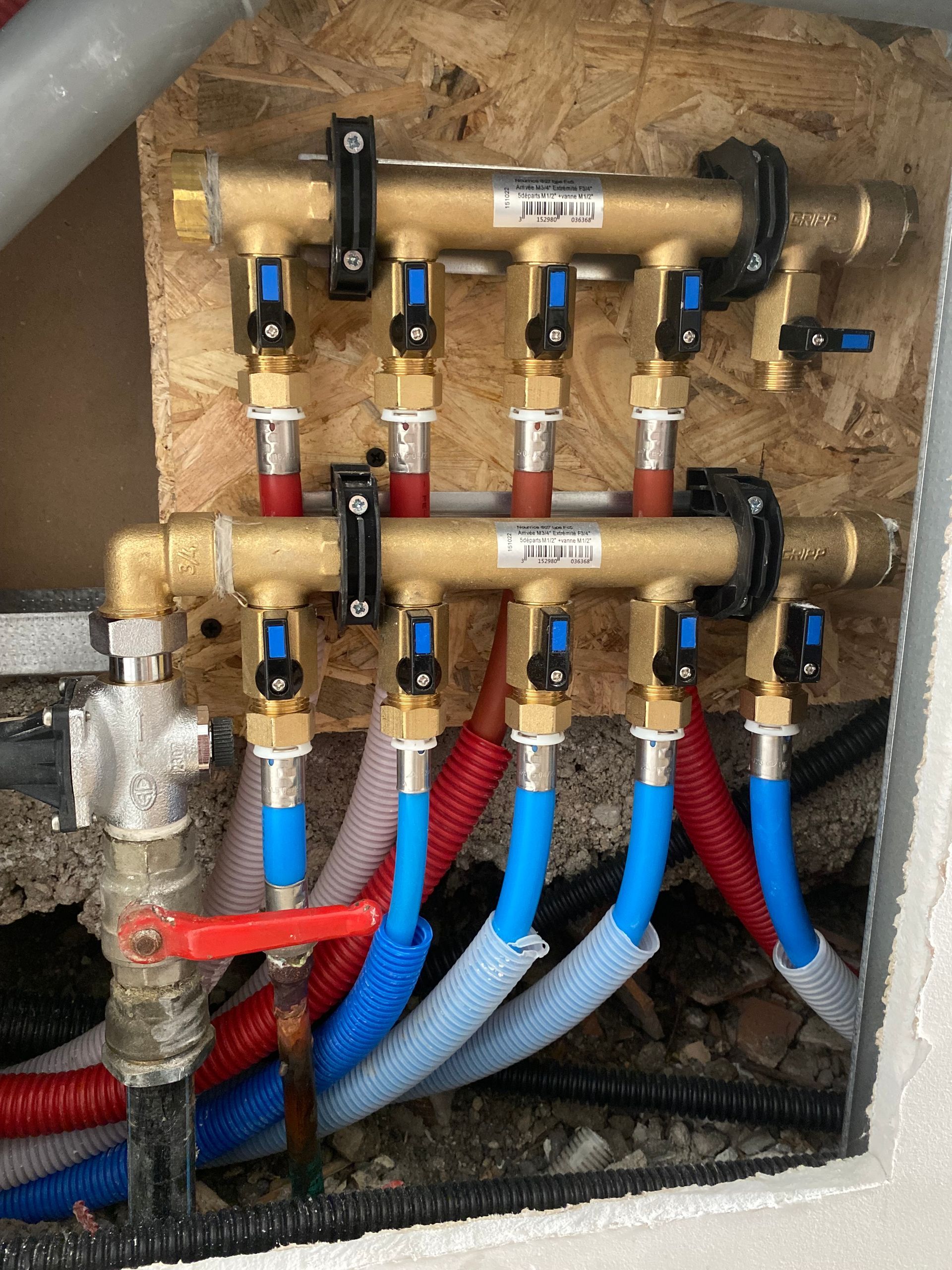 Installation d'un collecteur sanitaire