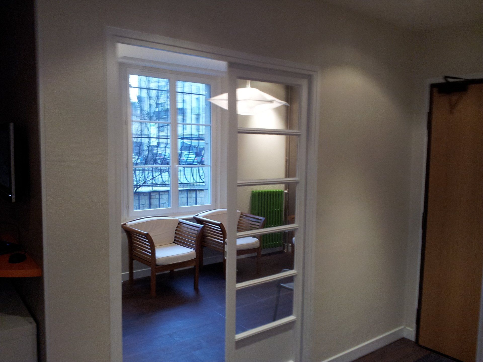 Cloisons avec porte coulissante