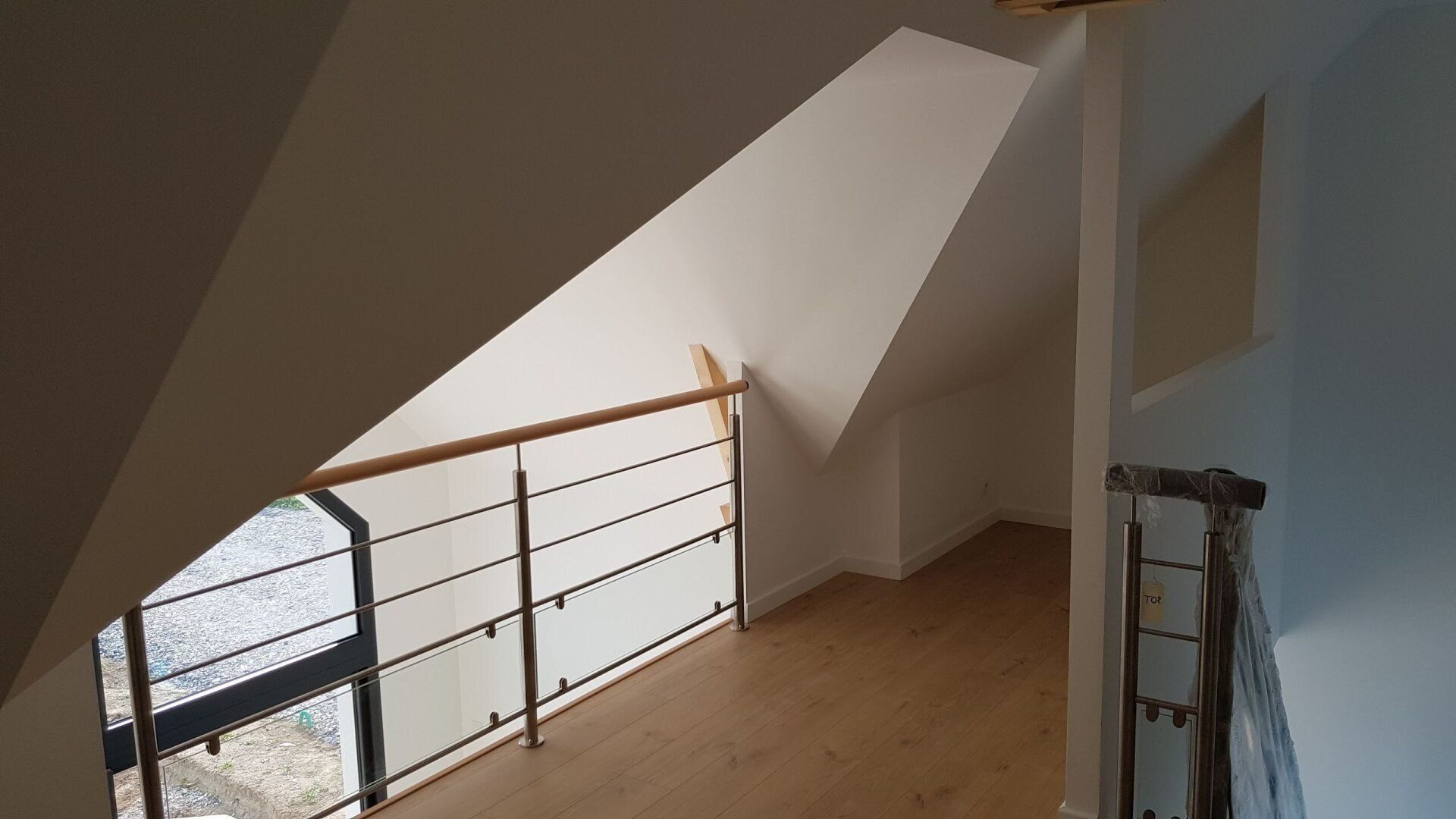 Cloisons avec garde-corps