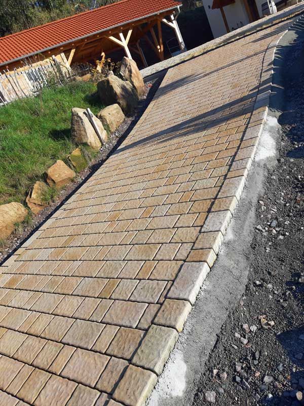 Containerdienst Brödel, Wilgartswiesen, Bauschutt, Mischabfälle, Erdmasse, Steine, Schotter, Erdarbeiten, Entrümpelung, Brandschutz, Sand, Kies, Humus, Mutterboden, Transporte, Baggerarbeiten