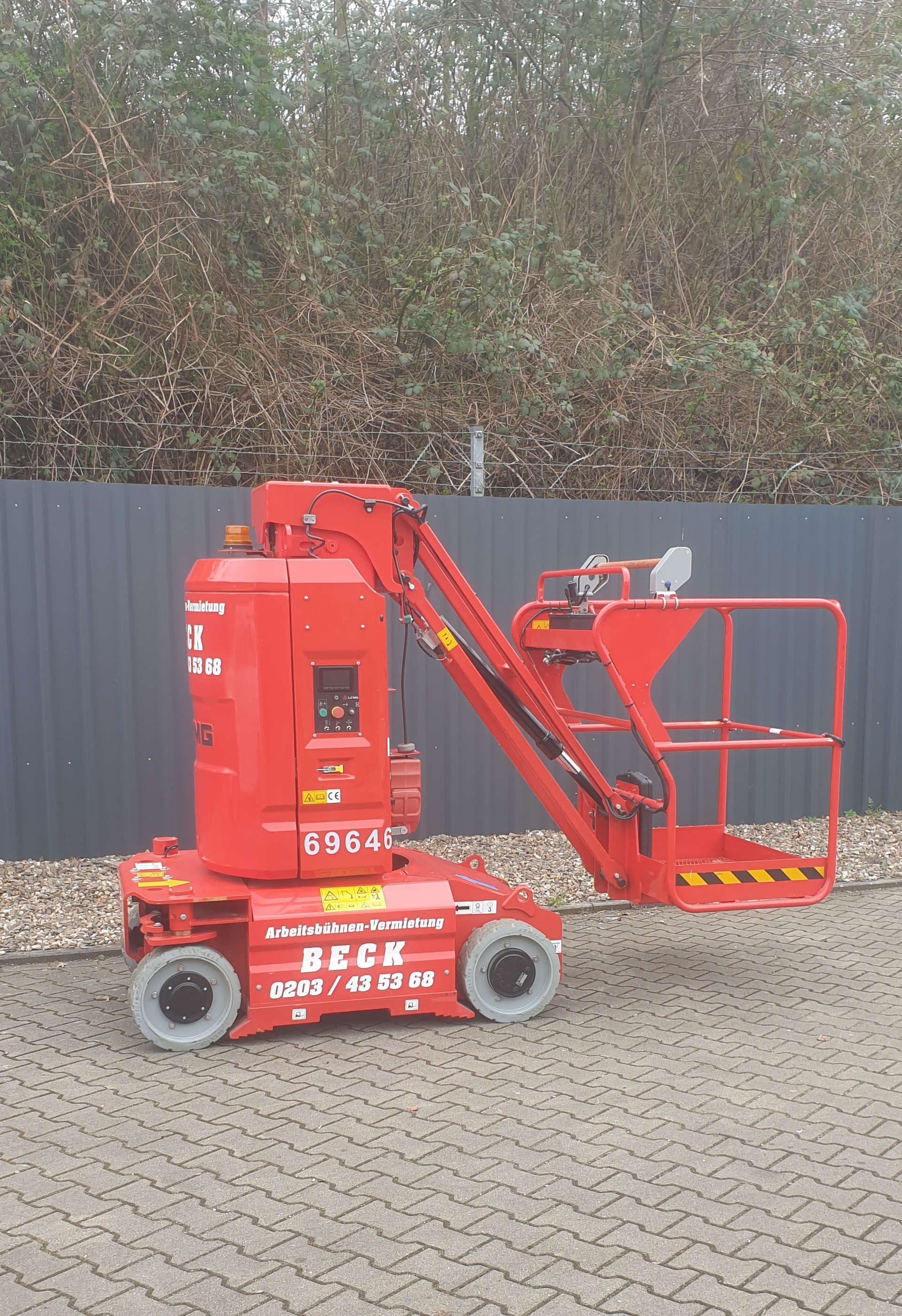 Beck Arbeitsbühnen | Teleskopmast-Arbeitsbühne