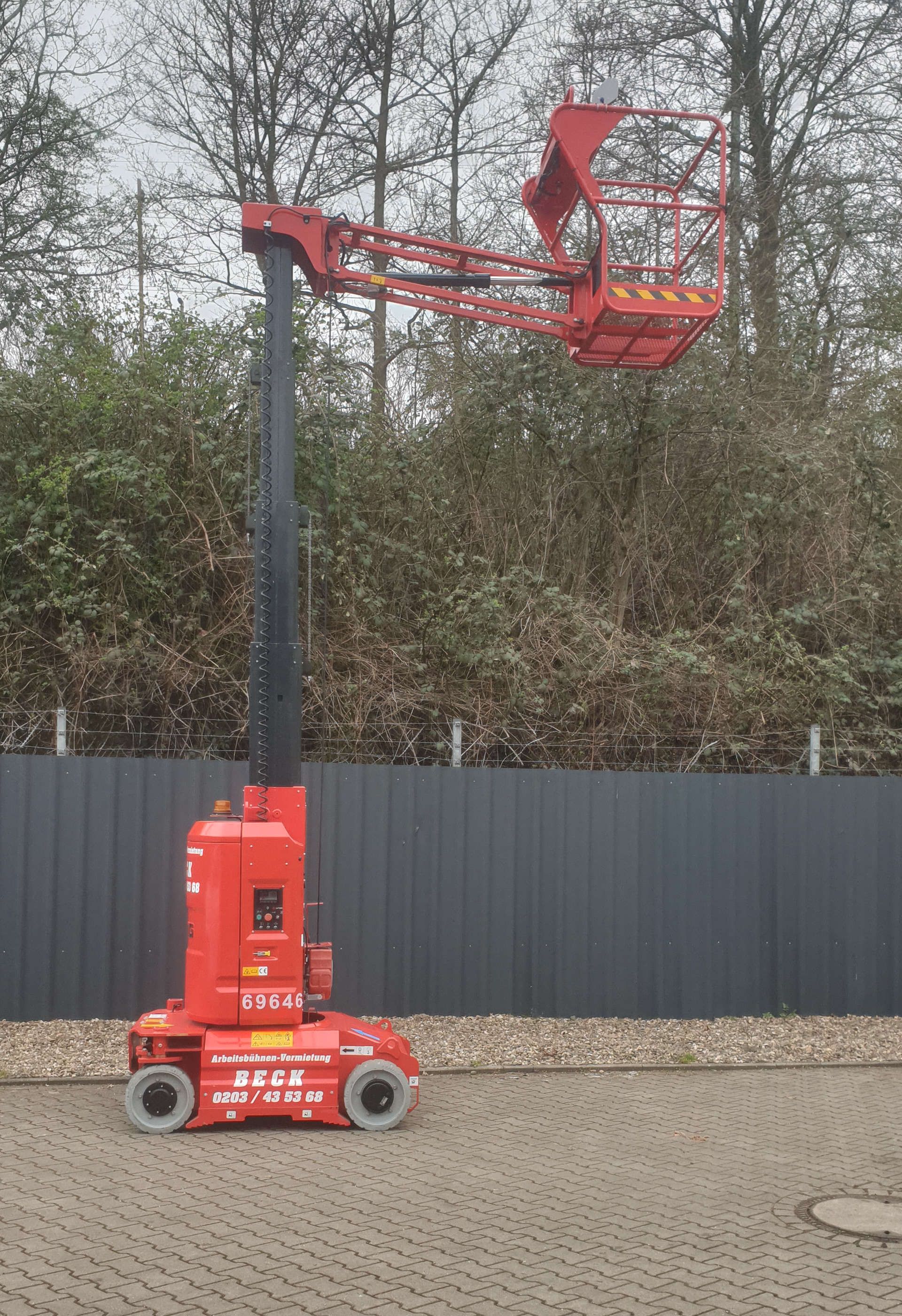 Beck Arbeitsbühnen | Teleskopmast-Arbeitsbühne