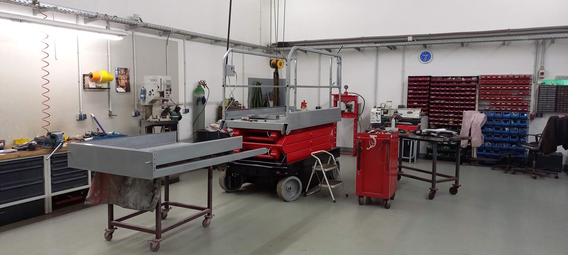 Beck Arbeitsbühnen | Scherenbühne | Duisburg