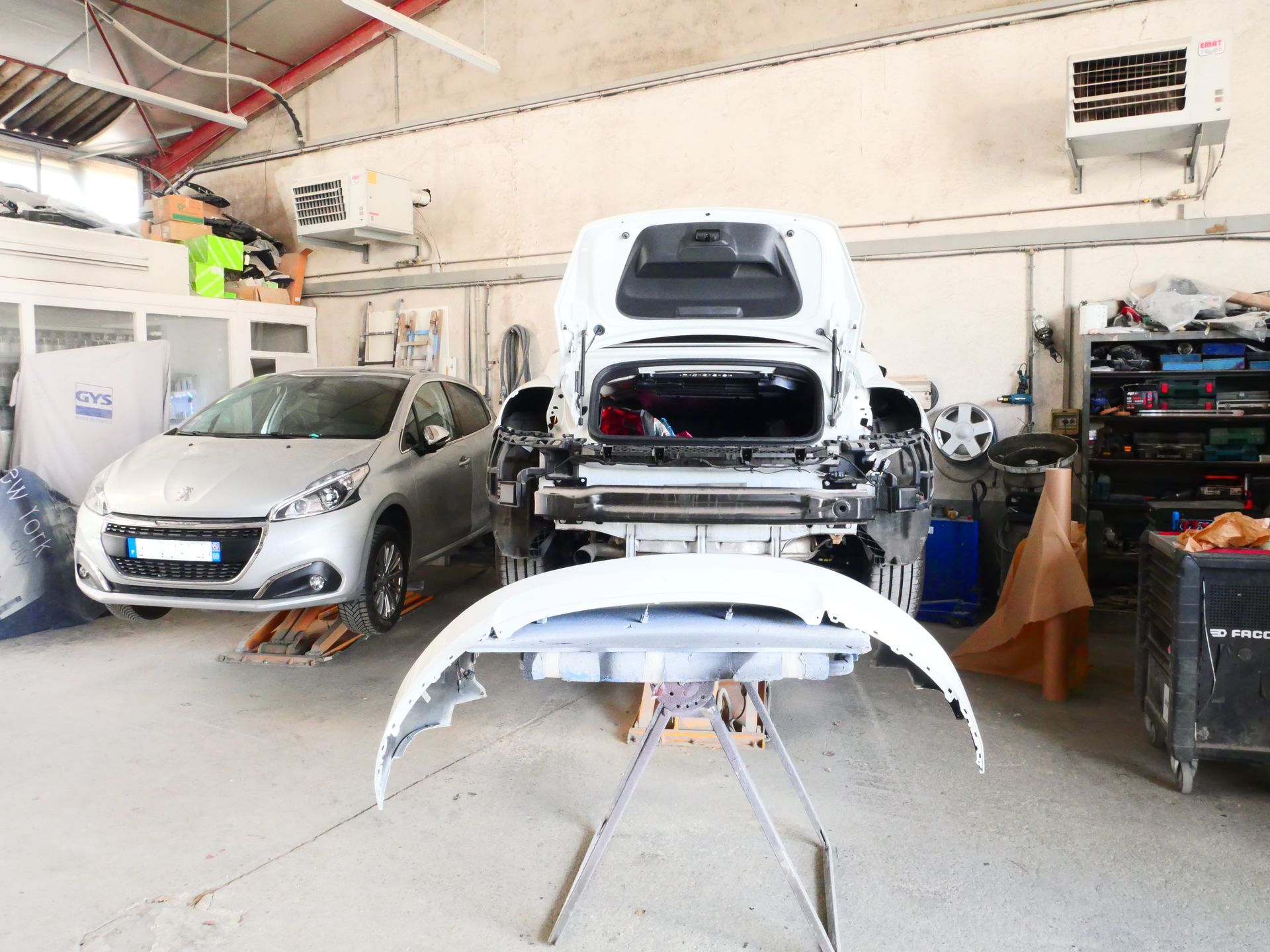 Atelier de carrosserie