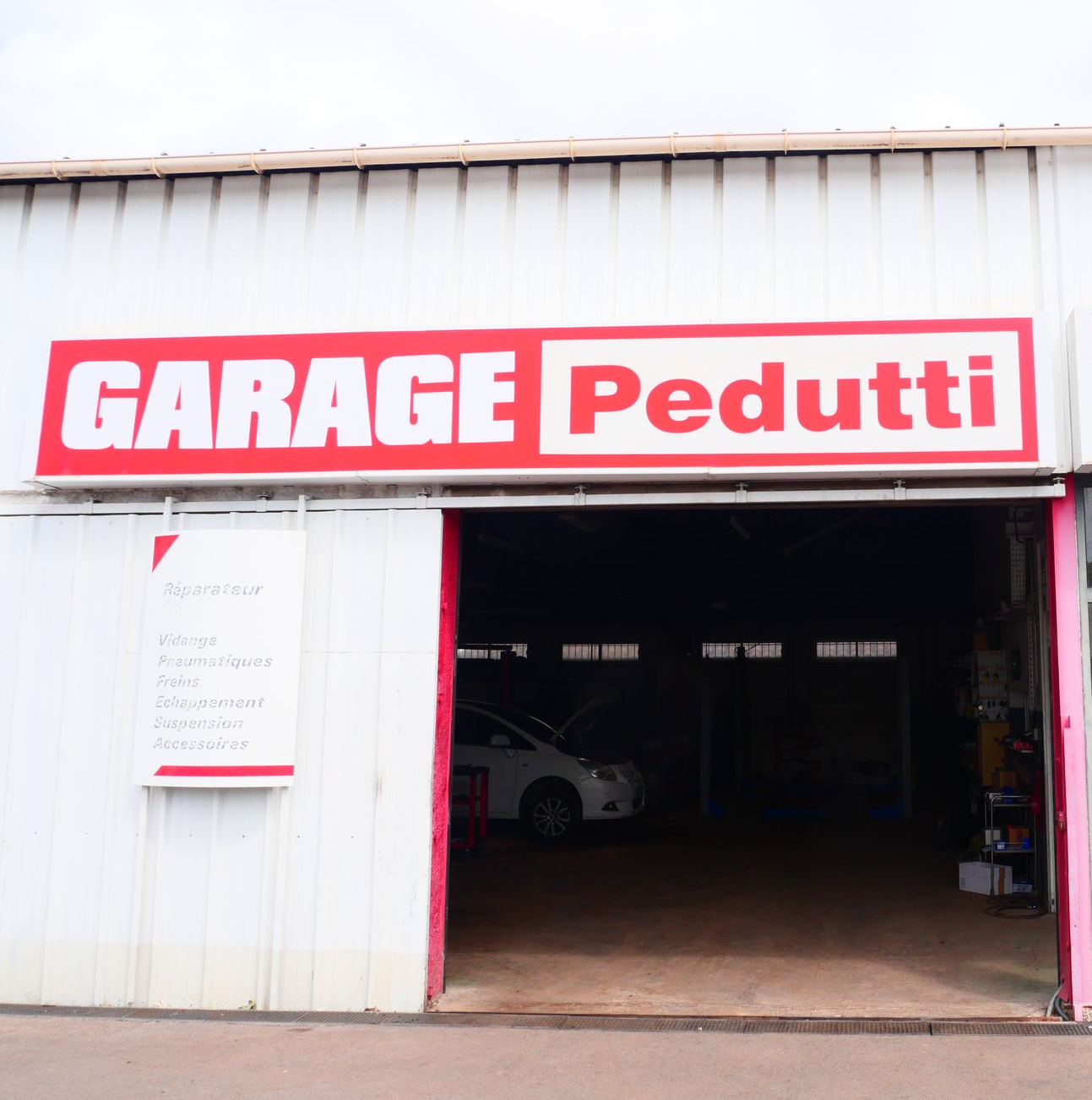 Façade avant du garage
