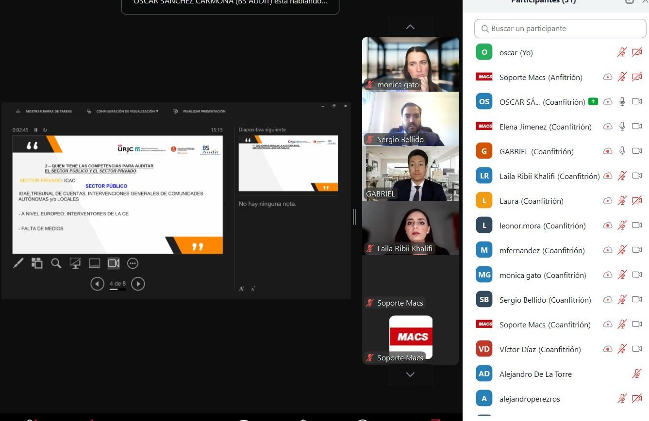 Seminario web con presentación, transmisiones de vídeo de los participantes y ventana de chat.