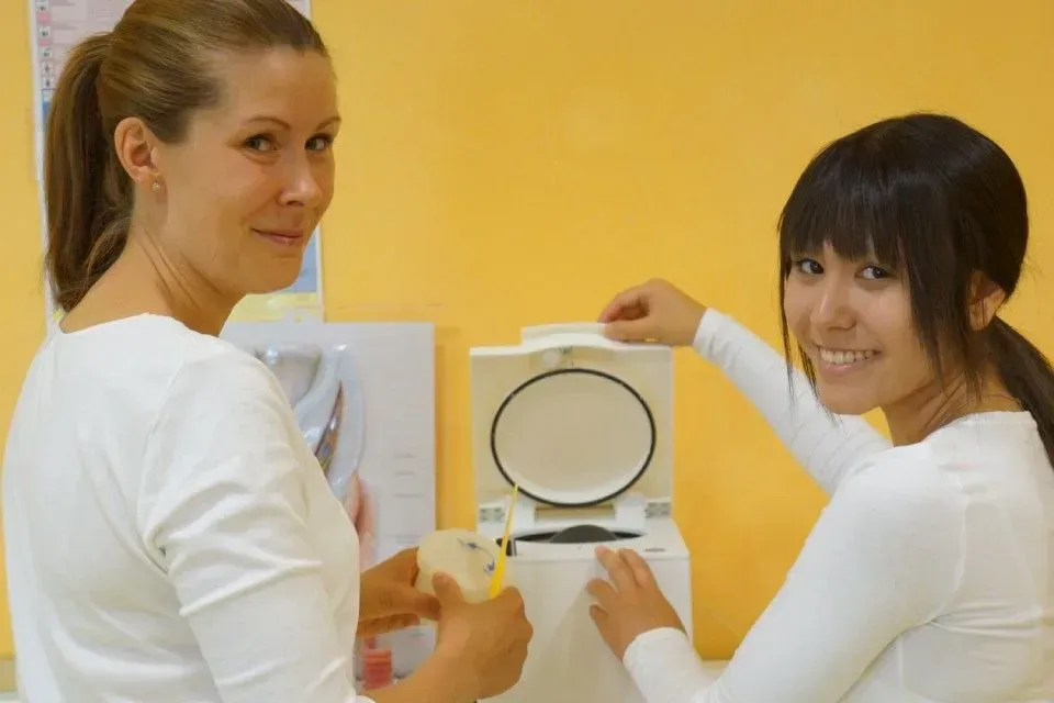 Das Team der Zahnarztpraxis Dr. Lehnemann in Lünen