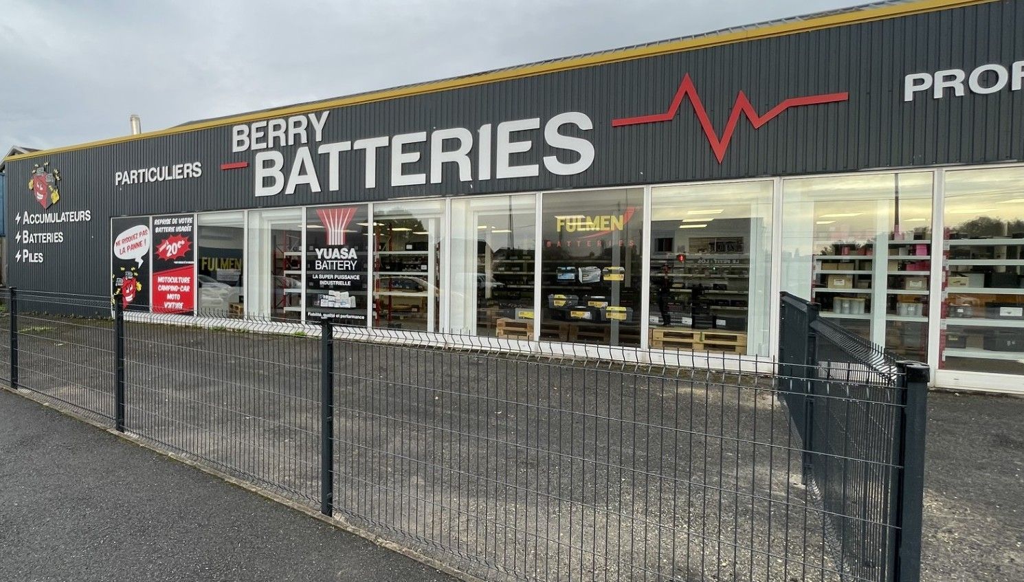 Façade du magasin Berry Batteries