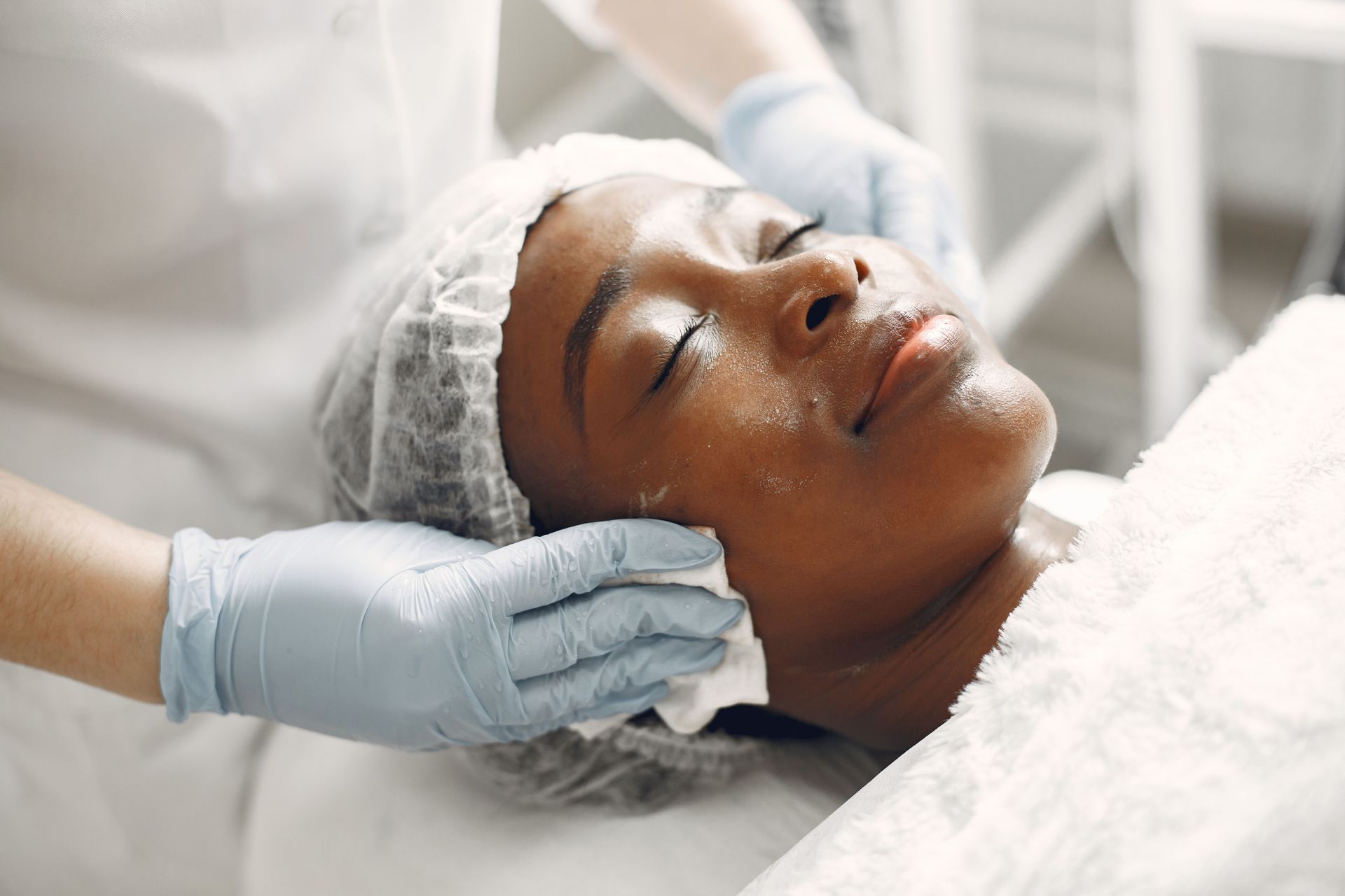 Tratamientos faciales para distintos tipos de piel en Málaga