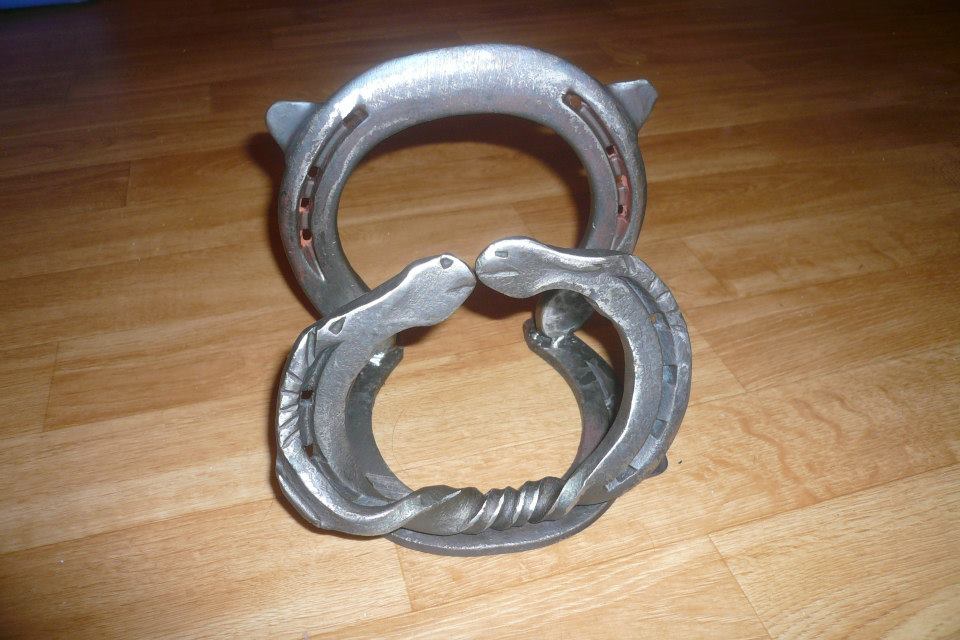 Porte-lettres forgé