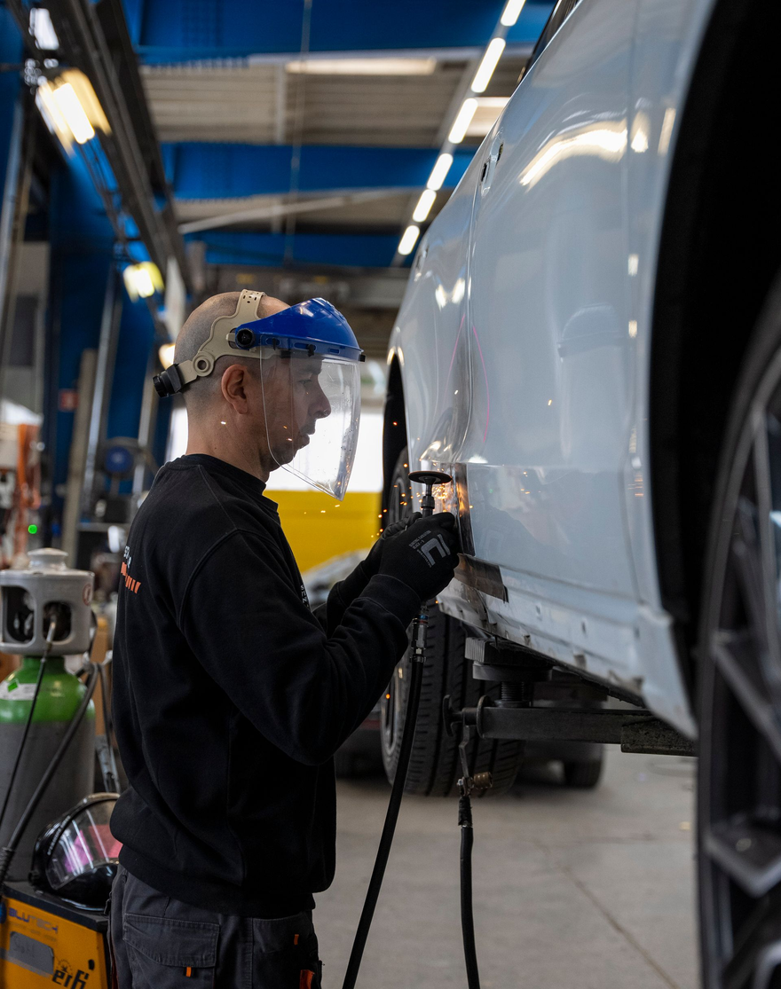 Carrosserie Kompetenz -  Spenglerei
