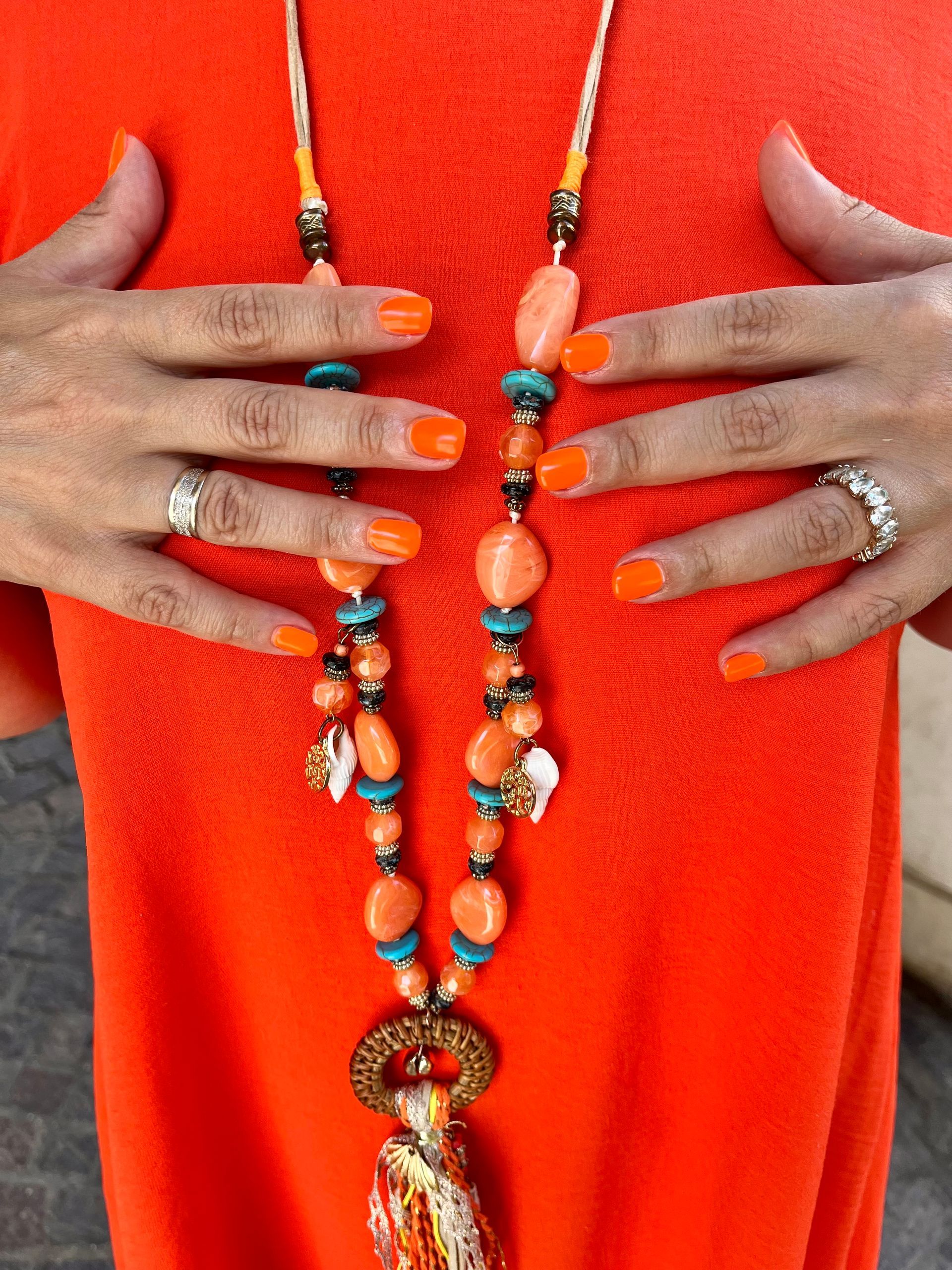 Ongles courts orange