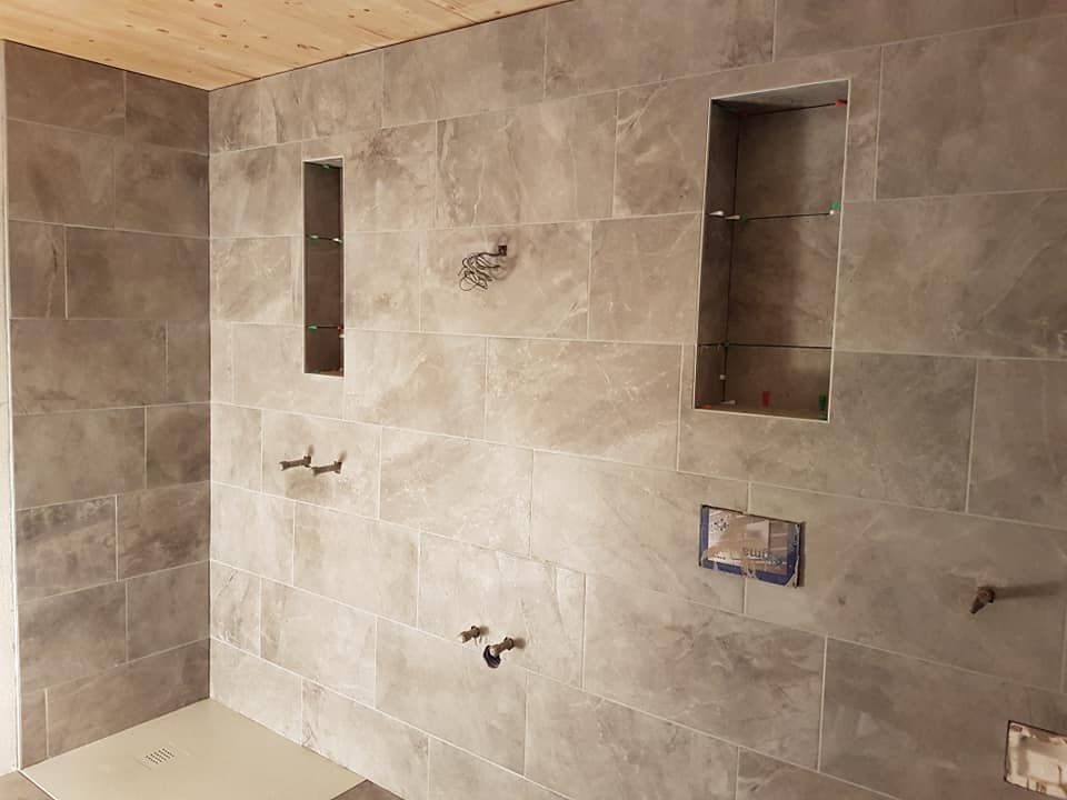 Parete sala da bagno - Piastrelle Pavimenti Sonvico - PaviDesign