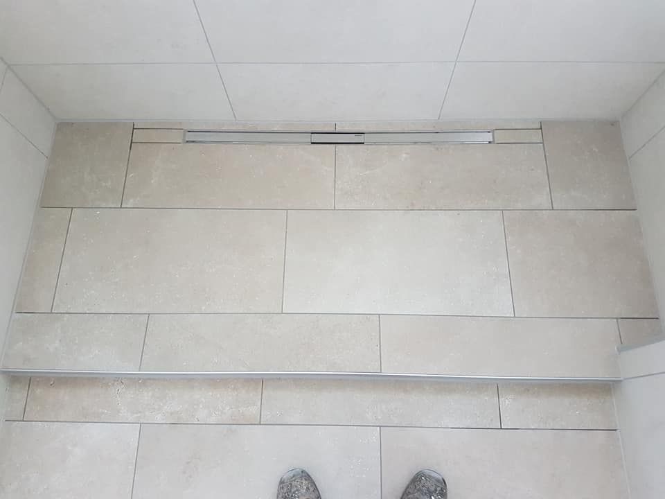 Piatto doccia bagno - Piastrelle Pavimenti Sonvico - PaviDesign