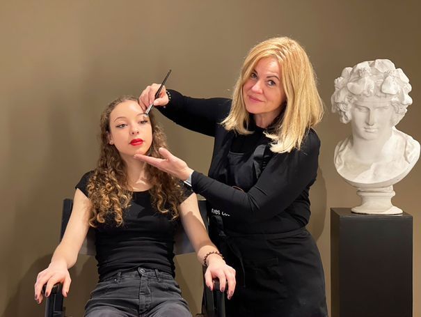 Kosmetikerin - nives cosmetic – Thayngen