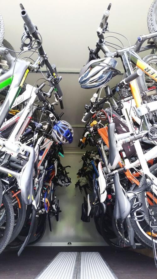 Velo- und Gepäckanhänger Rheintal Reisen Sieber Fahrradreisen