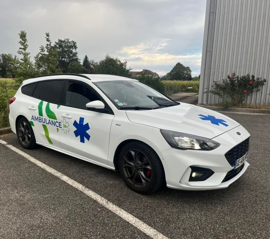 Une voiture de type VSL