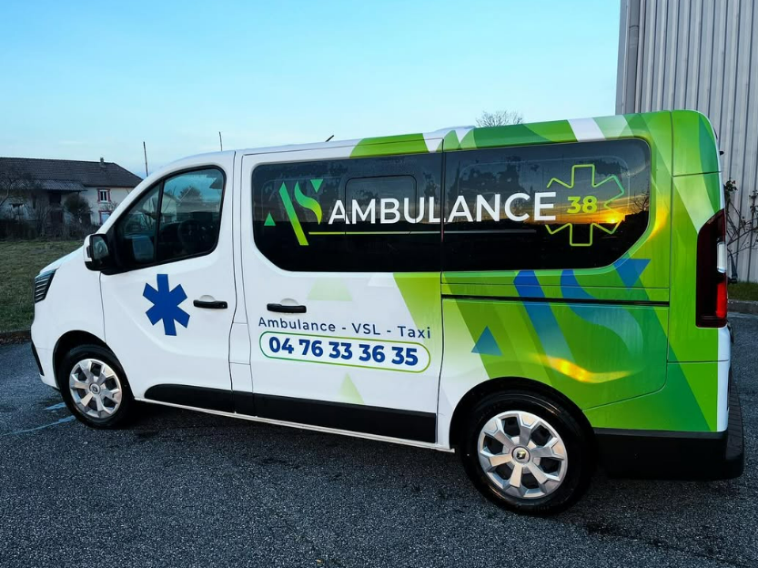 Une ambulance vue de profil