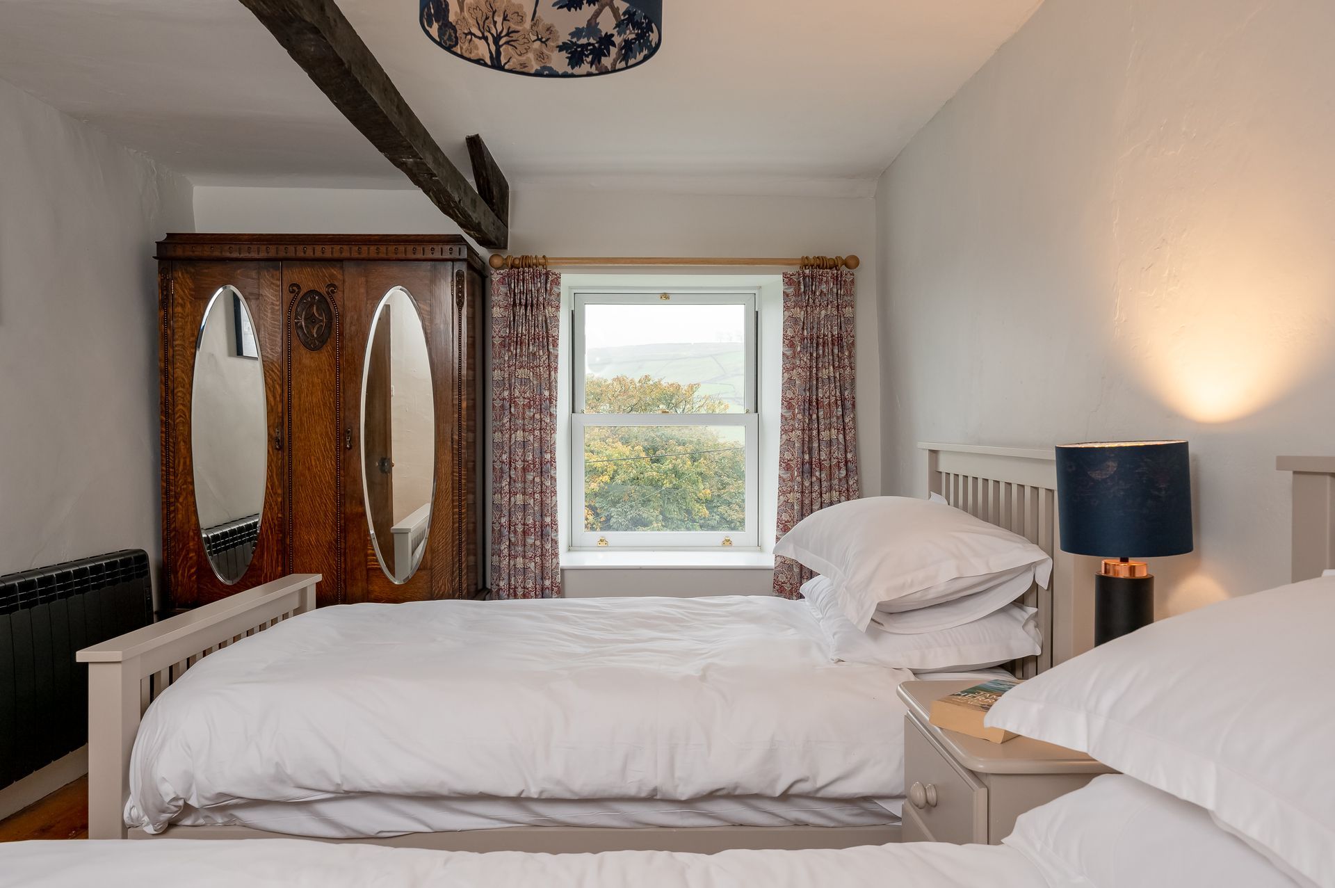 Third bedroom with two single beds