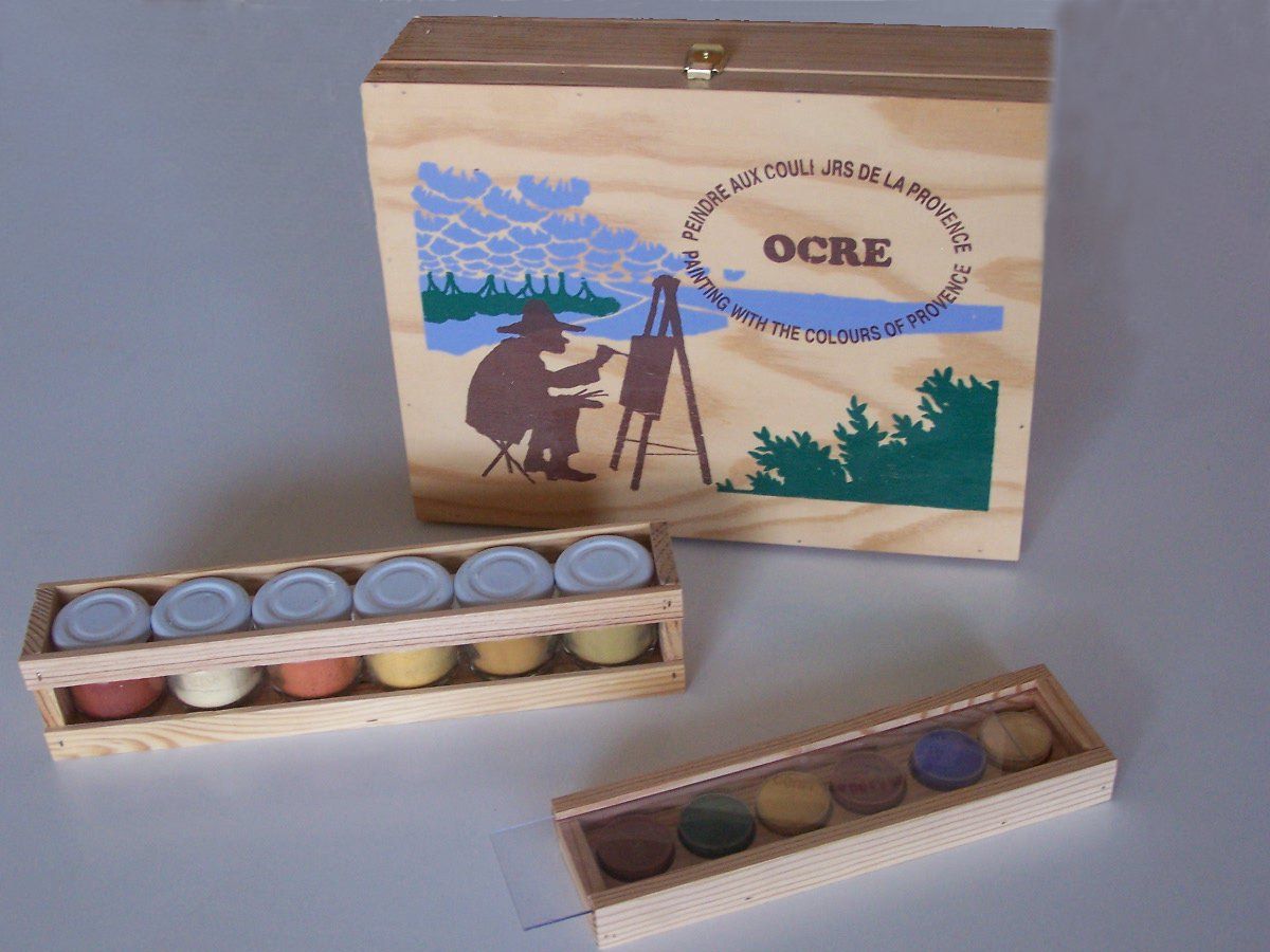 Photo d'un coffret de peinture