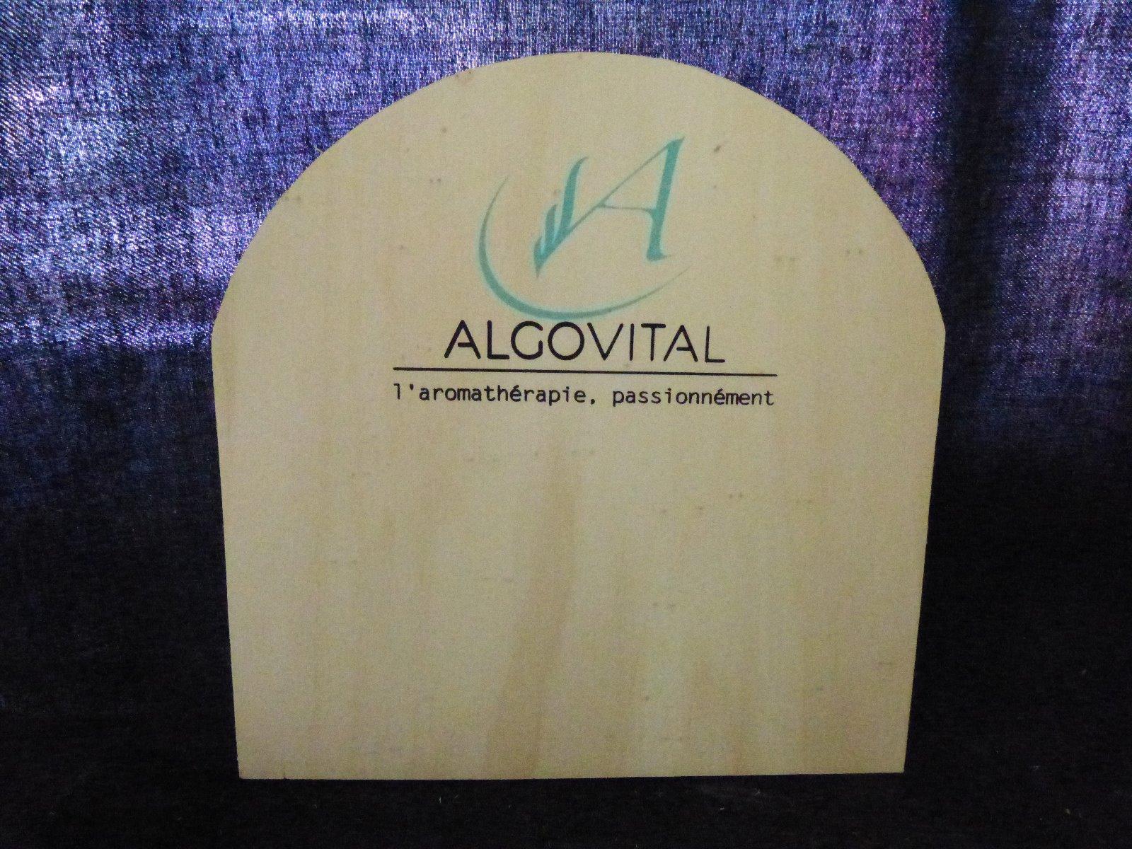 Photo d'une sérigraphie sur bois pour la marque Algovital