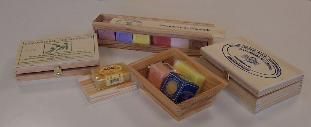 Photo de plusieurs coffrets à savons