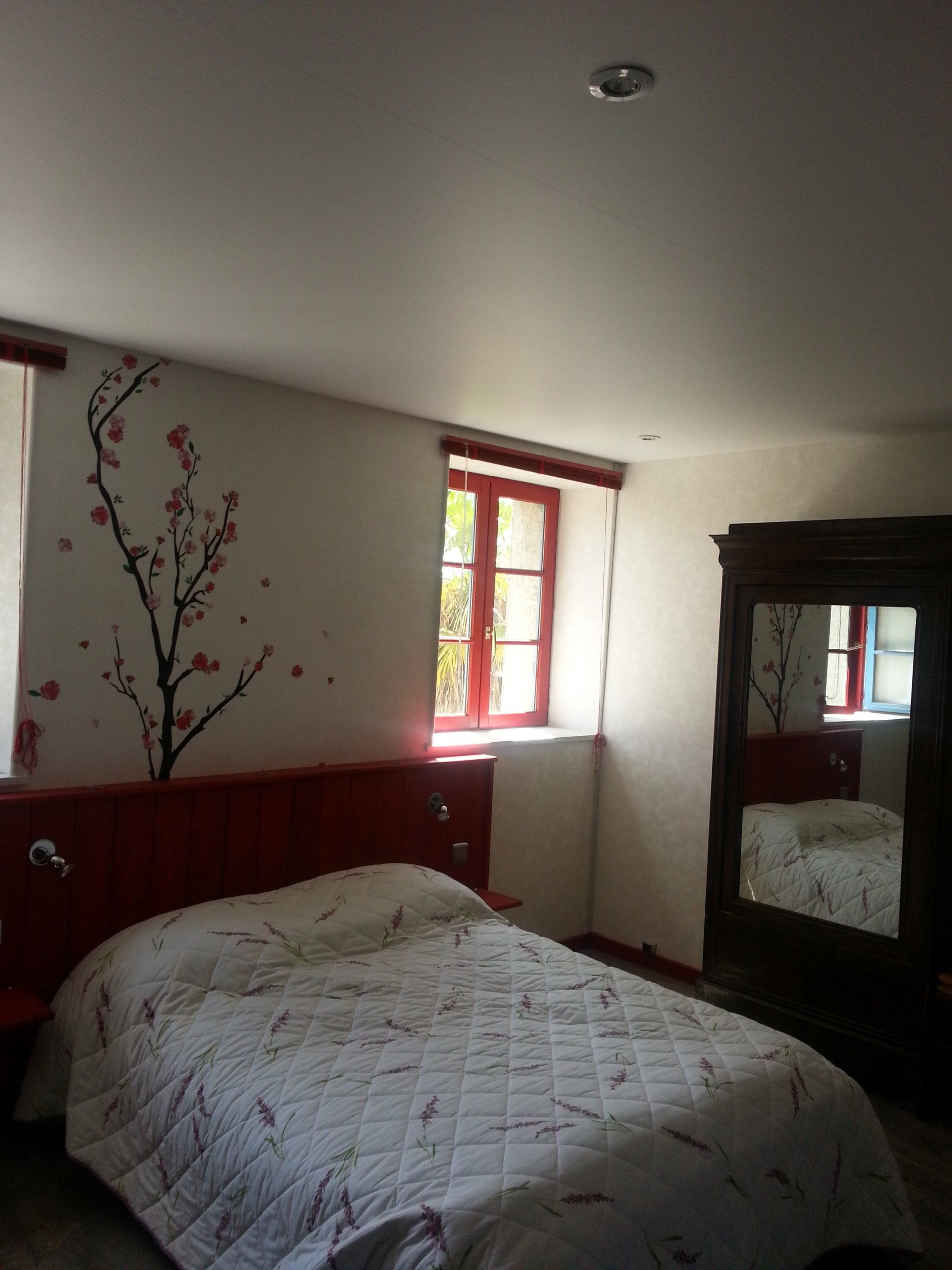 Toile tendu pour plafond de chambre